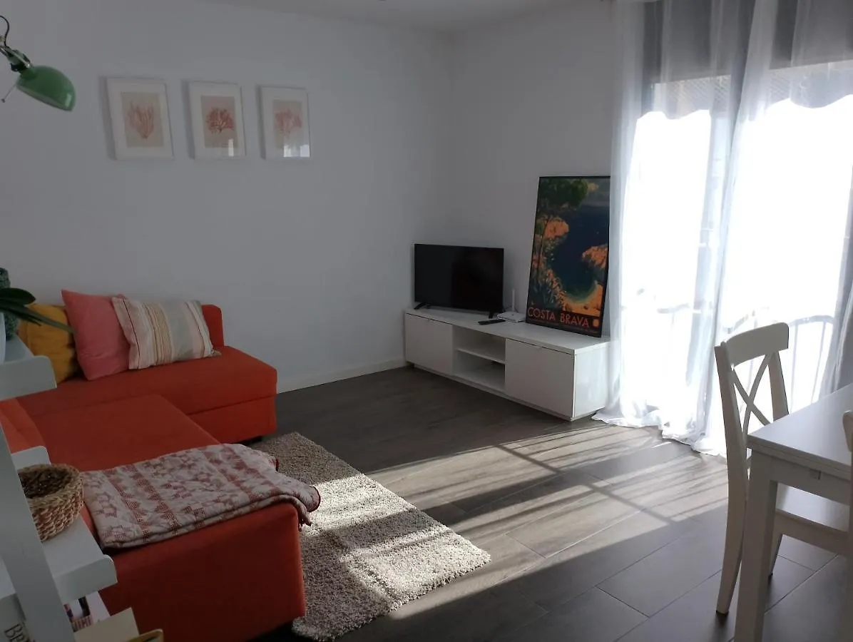 Pis Practic I Agradable Sobre La Marina Palamos Apartment Spain